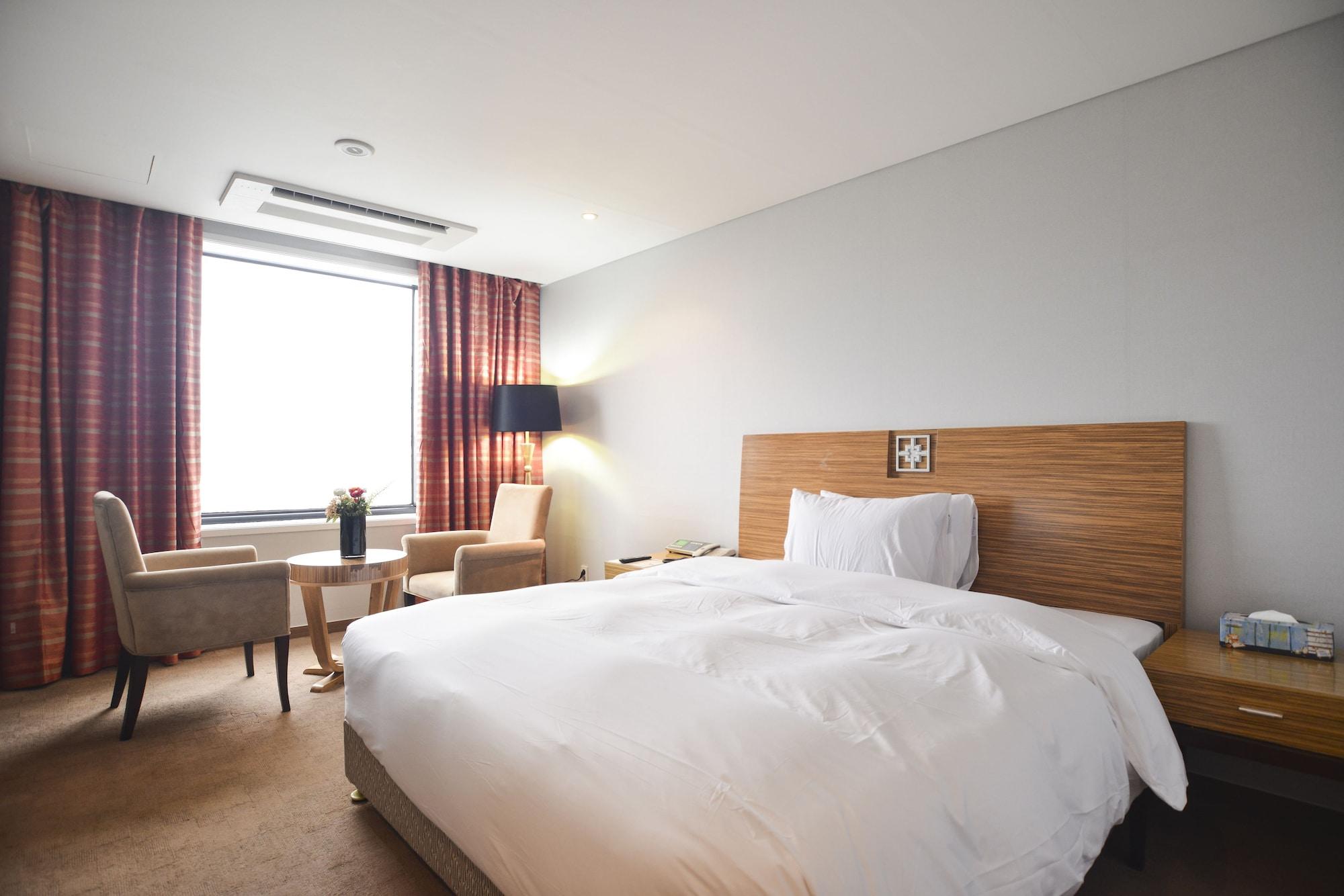 Philos Hotel Πόχανγκ Εξωτερικό φωτογραφία